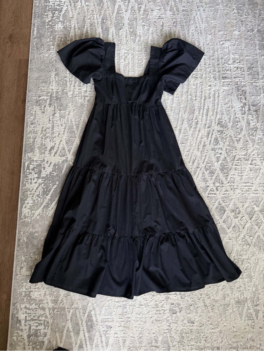 Abercrombie & Fitch Black Puff-Sleeve Tiered Maxi Dress